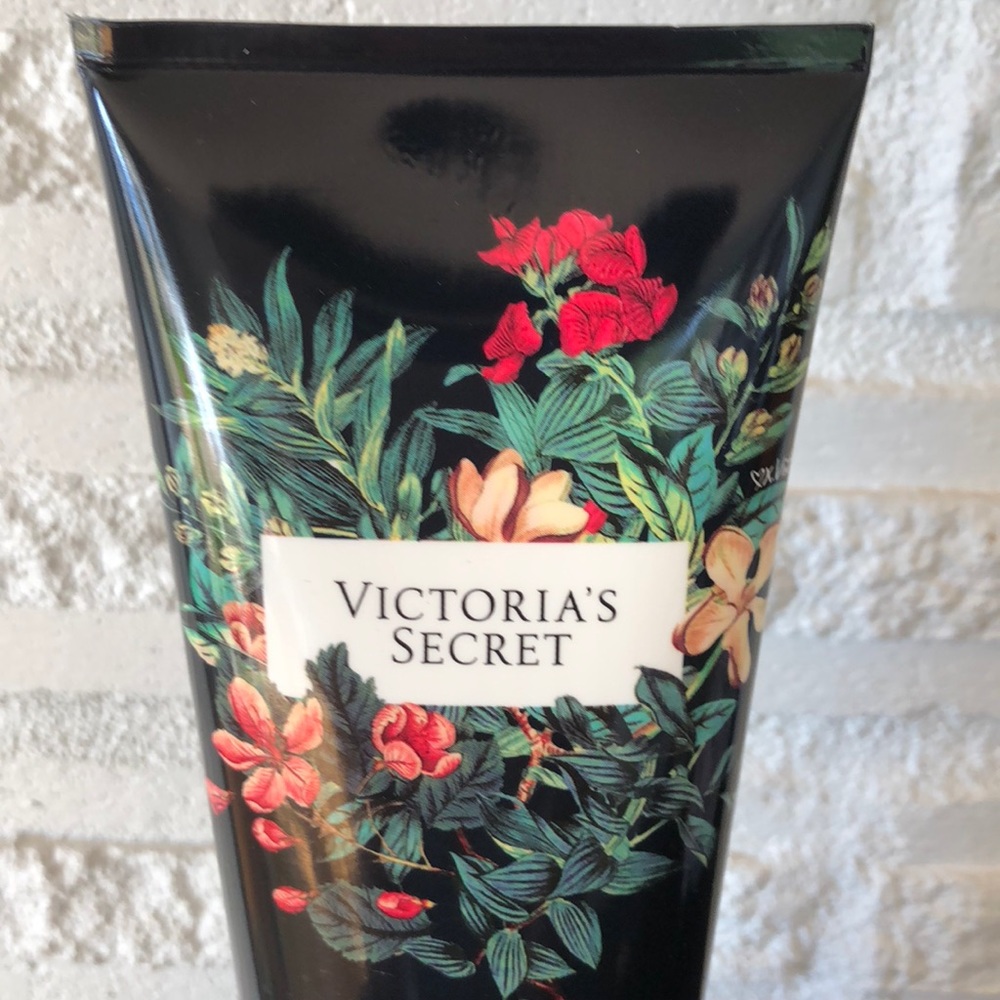 Victoria’s Secret Midnight Ivy Lotion